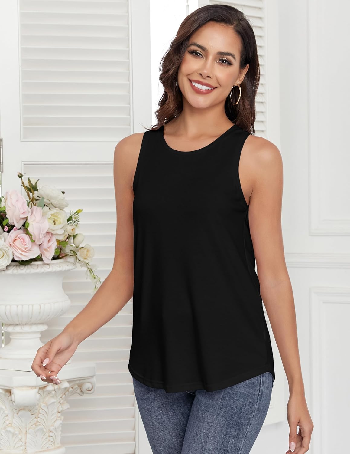 Women Crewneck Flowy Loose Fit Tank Top Sleeveless Summer Tops Shirts