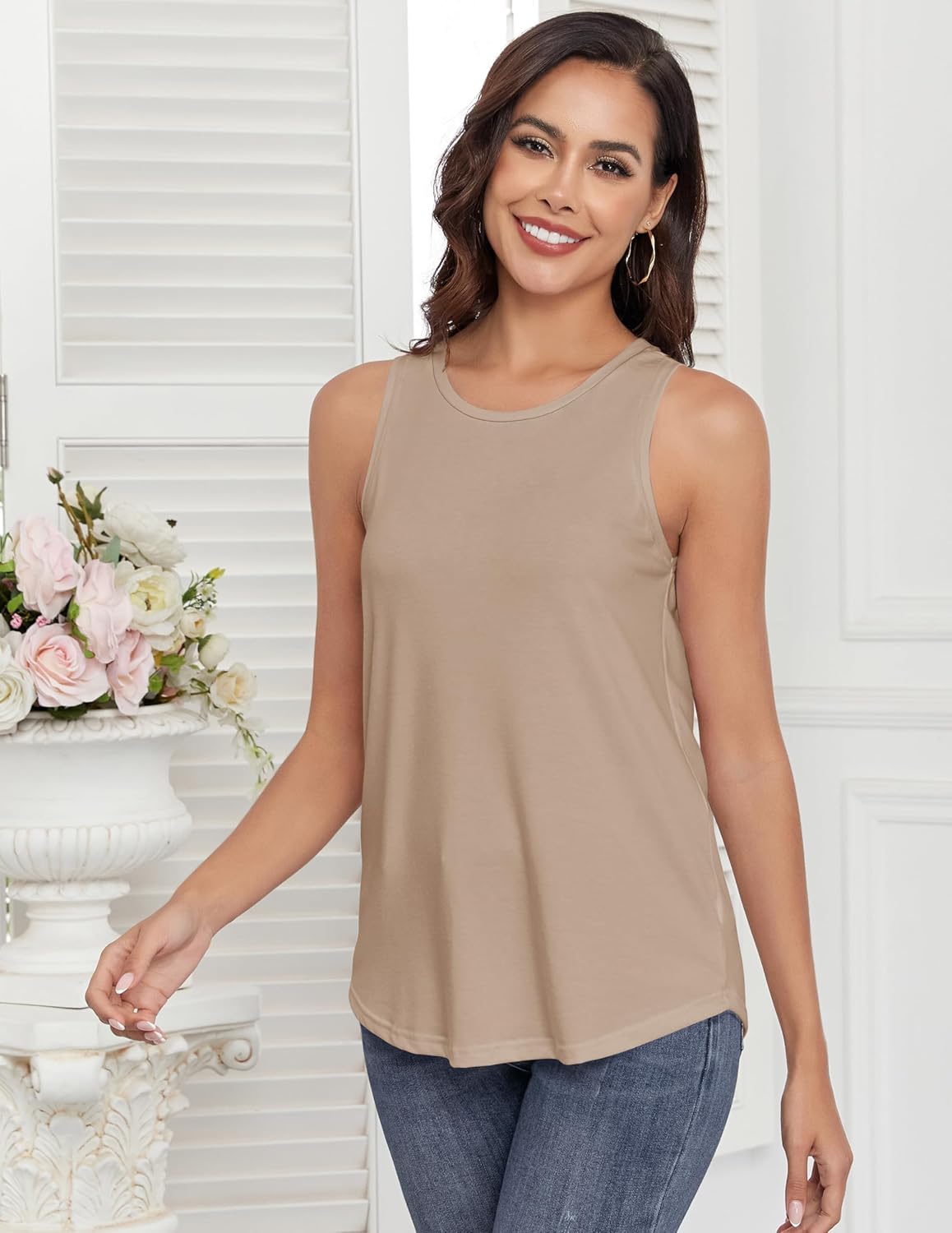 Women Crewneck Flowy Loose Fit Tank Top Sleeveless Summer Tops Shirts