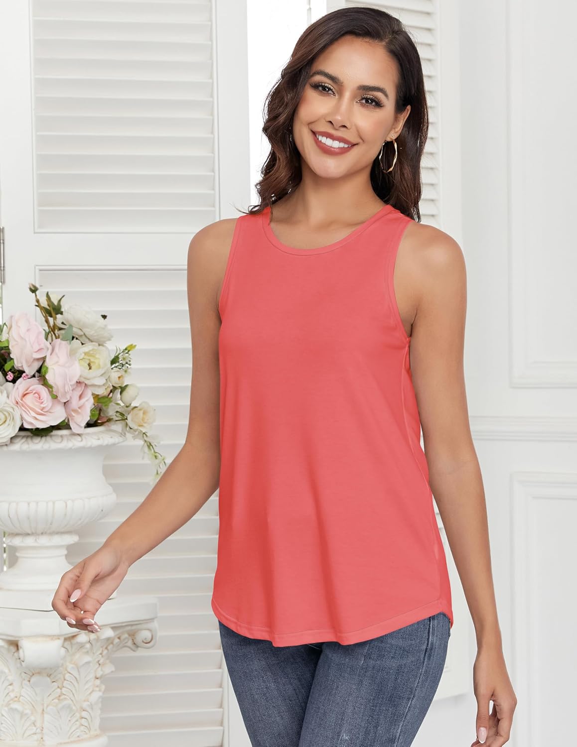 Women Crewneck Flowy Loose Fit Tank Top Sleeveless Summer Tops Shirts